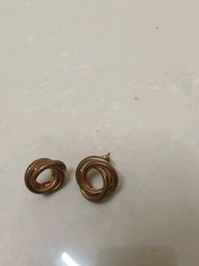 Unique Knot Design Earrings