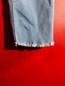 H&amp;M Light Wash Distressed Denim Jeans