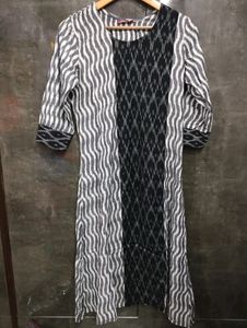 Indus Diva Black Kurta (Women)