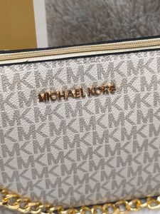 Michael Kors Signature Off White 🤍 shoulder bag