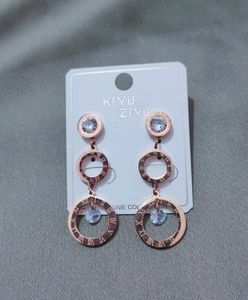 Roman Branded Earrings With Ad Stone