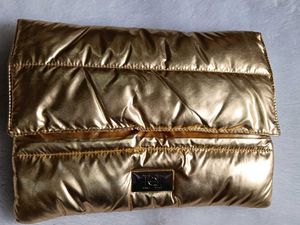 Carolina herrera Metallic Gold Padded Clutch 💕♥️