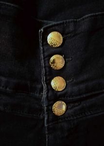 Trendy High-Waist Knee-Length Denim for Women