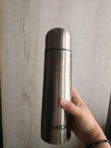 2 - Milton &amp; Motivational Water Bottle Set