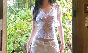 y2k White Lace V-Neck Top
