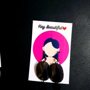 Chic Oval Drop Earrings