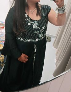 Elegant Green Gown Without Dupta One tym use only