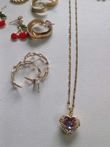 golden heart pendant with earrings set