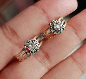 Fine Silver Toe Rings with Flower Design