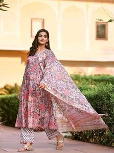 Beautiful cotten women kurti with Dupatta & Bottom
