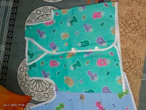 Set of 3 baby clothes