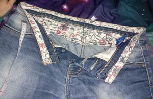 Stylish Denim Shorts for unisex