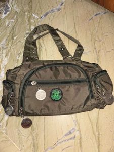 🌸Olive Green Sling bag