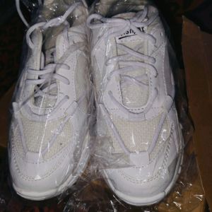White Sneakers For Women N Men