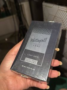 Wottagirl! Lady Noir Perfume