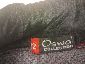 Burgundy colour sweater for kids