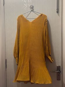Yellow Dress