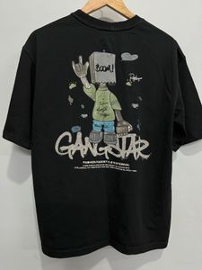 BLACK GRAPHIC T-SHIRT