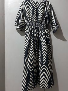 Stylish Black &amp; White Zebra Print Dress