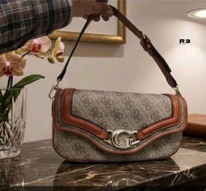 Guess slingbags