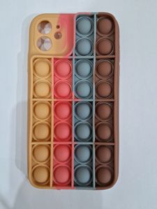 Iphone 11 Brown Pink Bubble Cover .