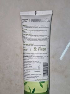 Plum Green Tea Pore Cleansing Face Wash