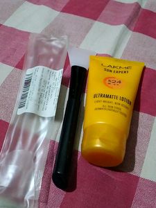 Sunscreen And Facial Applicator
