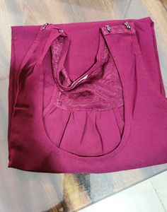 Chic Burgandy Sleeveless Top with Pocket