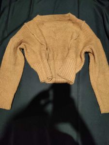 Cozy Knit V-Neck crop Sweater