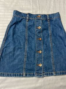 Denim skirt