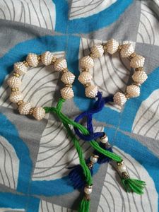 White Pearl Beaded Bracelet Set