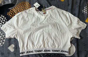 Tommy Jeans Cropped Tee