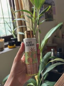 Just Herbs Brightening Face Wash