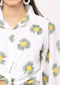 Daisy Print see through crop shirt