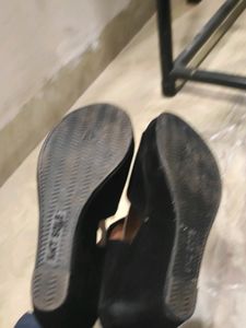 Girls Heels Wedges 7 Number Written On Back Of It