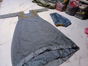 Elegant Grey Embroidered Kurta Set