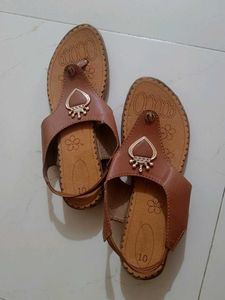 Stylish Brown Heart Crown Sandals