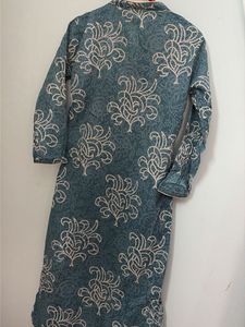 Elegant Blue Embroidered Kurta