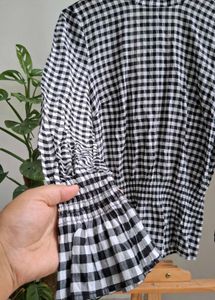 H&amp;M Gingham Peplum Top