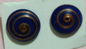 Gold Swirl Stud Earrings 2