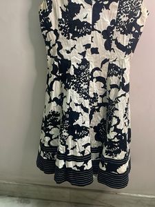 Chic Floral Print Sleeveless Dress