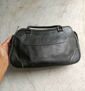 AUTHENTIC Salvatore ferreragamo OG