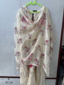 Elegant Floral Print Kurta and duppatta