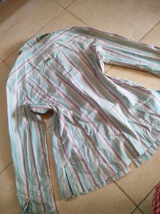 Y2K Striped Button-Up Shirt🦢🌟🪞