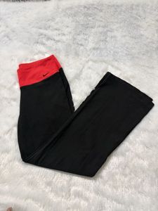 Nike workout M size  flare pant