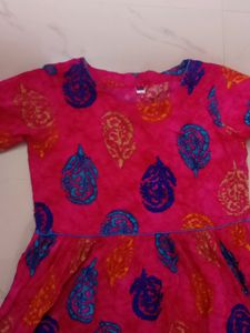 Anarkali Kurthi With 3/4 Th Sleeve,