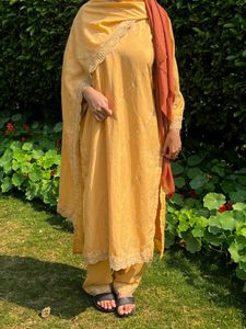 Elegant gold Embroidered Kurta