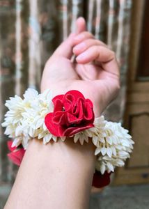 Artificial Red Rose Hair Gajra for Women