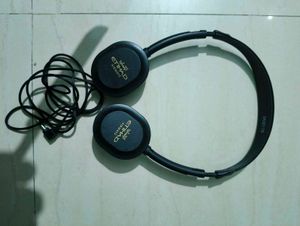 Etihad Airways Headphones