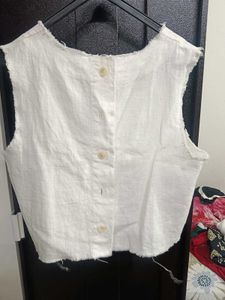 Casual White Sleeveless Top